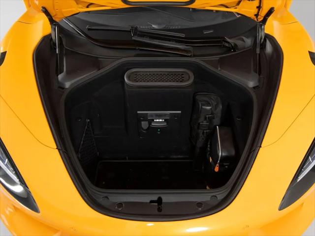 2025 McLaren 750S Coupe