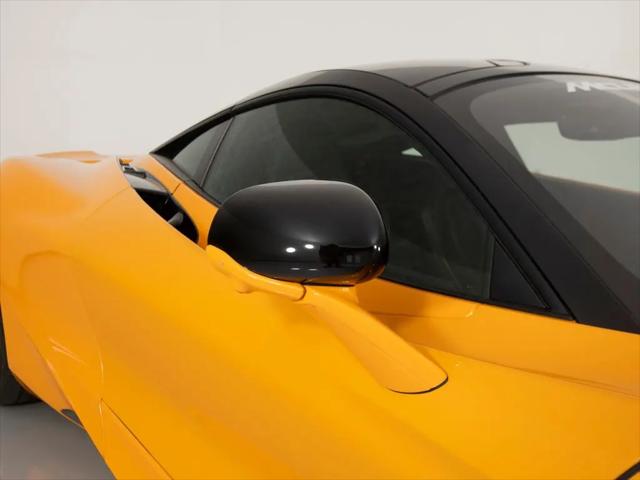 2025 McLaren 750S Coupe