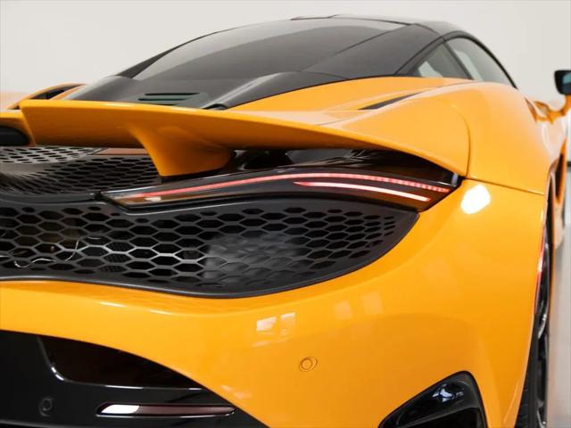 2025 McLaren 750S Coupe