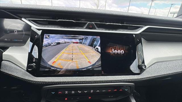 2026 Jeep Cherokee Laredo 4x4