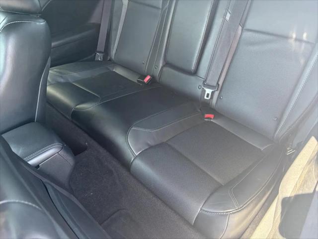 2015 Dodge Challenger R/T Plus