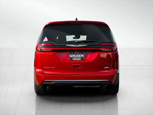 2026 Chrysler Pacifica Select AWD