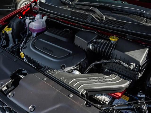 2026 Chrysler Pacifica Select AWD