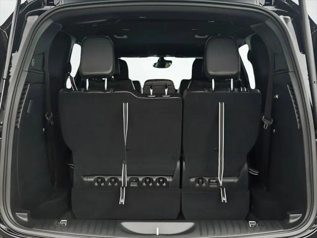 2026 Chrysler Pacifica Select AWD