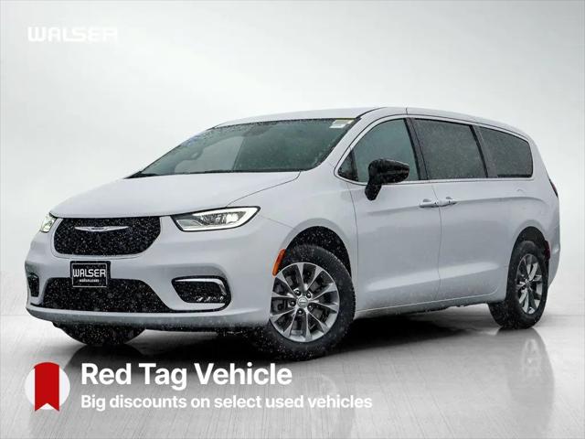 2026 Chrysler Pacifica Select AWD for sale in Hopkins, MN