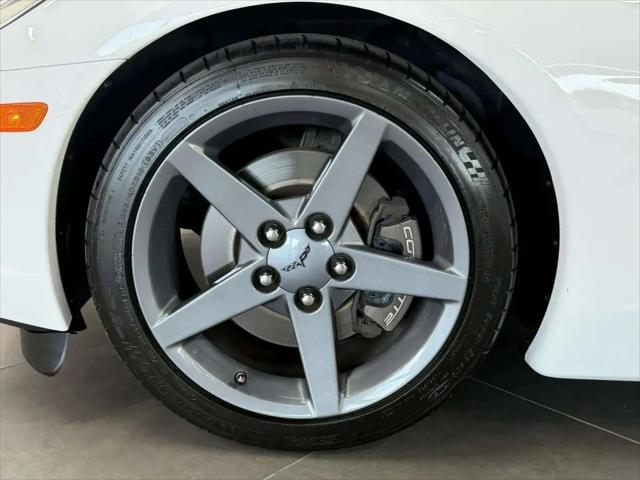 2005 Chevrolet Corvette Base