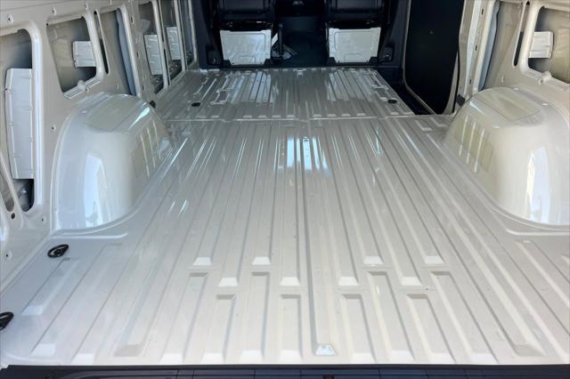 2026 Mercedes-Benz Sprinter 2500 Cargo 144 WB