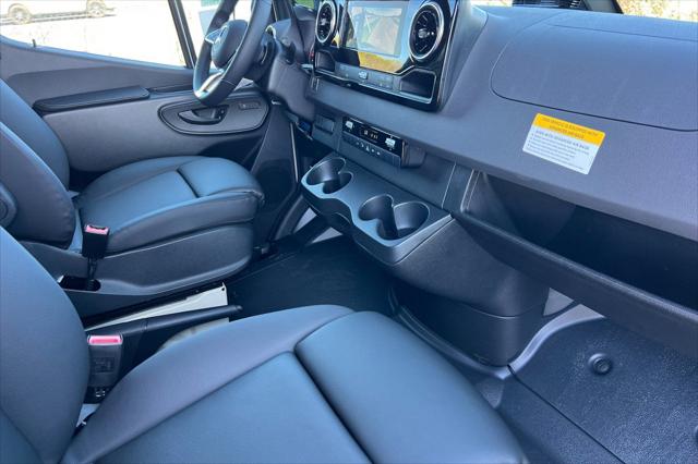 2026 Mercedes-Benz Sprinter 2500 Cargo 144 WB
