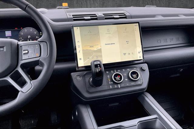 2026 Land Rover Defender X-Dynamic SE
