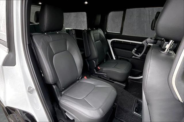 2026 Land Rover Defender X-Dynamic SE