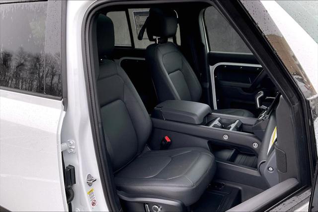 2026 Land Rover Defender X-Dynamic SE