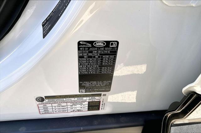 2026 Land Rover Defender X-Dynamic SE