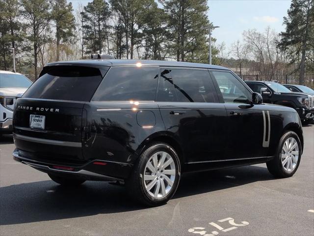 2025 Land Rover Range Rover P400 SE 7 Seat