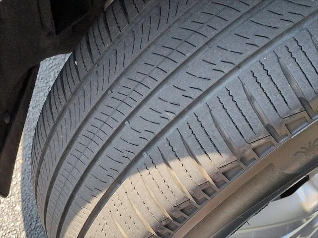 2025 Land Rover Range Rover P400 SE 7 Seat