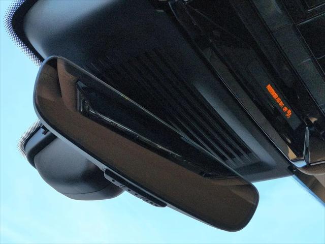 2025 Land Rover Range Rover P400 SE 7 Seat