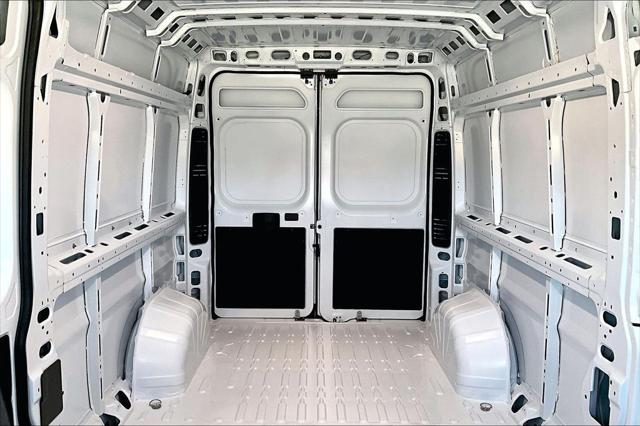 2026 Ram ProMaster 2500 Cargo Van Tradesman High Roof 159" WB w/Pass Seat