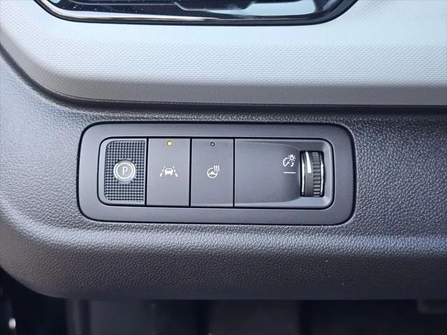 2027 Chevrolet Bolt LT FWD