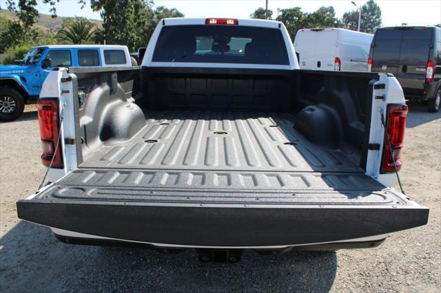 2026 Ram 3500 Big Horn Crew Cab 4x4 8 Box