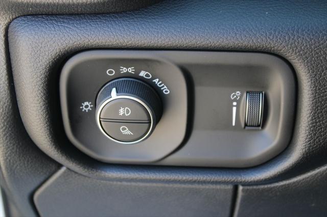 2026 Ram 3500 Big Horn Crew Cab 4x4 8 Box