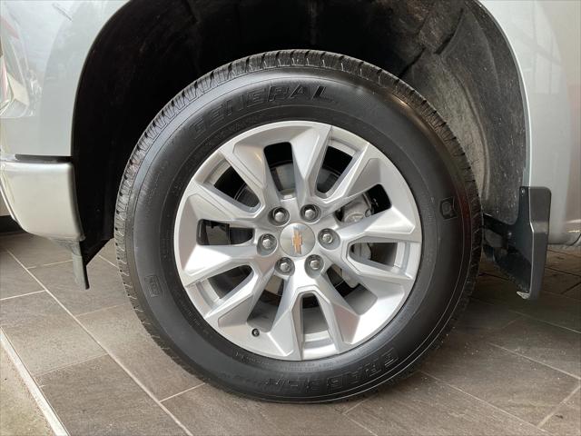 2025 Chevrolet Silverado 1500 4WD Crew Cab Standard Bed Custom