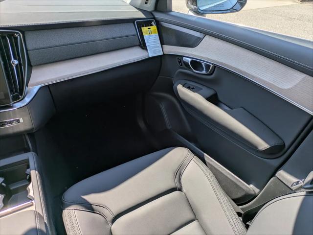2026 Volvo XC90 Plus, B6 AWD Gas mild hybrid, Gasoline, Bright, 7 Seats