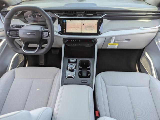 2026 Jeep Cherokee Laredo 4x4