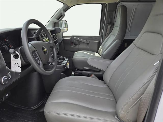 2026 Chevrolet Express Cutaway 4500 Van