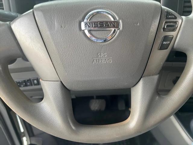 2015 Nissan 2500 S V8