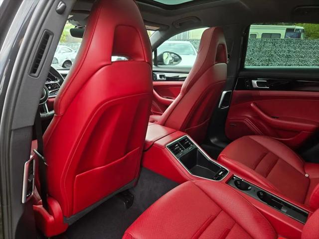 2020 Porsche Panamera 4