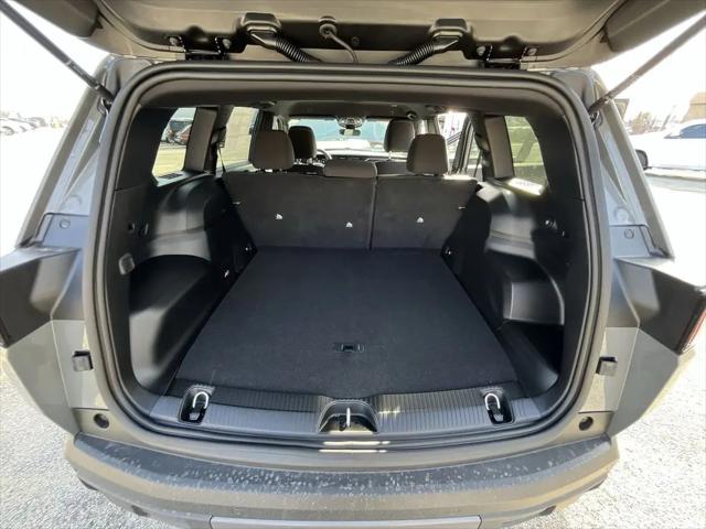 2026 Jeep Cherokee Laredo 4x4