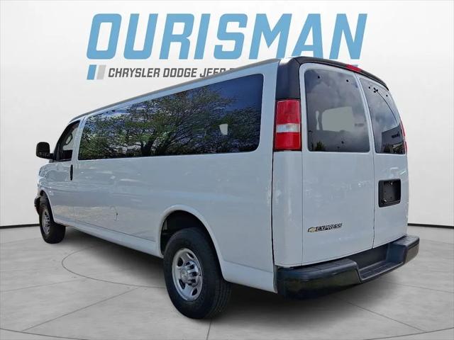 2020 Chevrolet Express Passenger RWD 3500 Extended Wheelbase LS