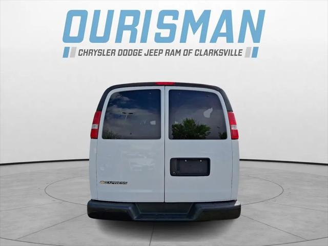 2020 Chevrolet Express Passenger RWD 3500 Extended Wheelbase LS