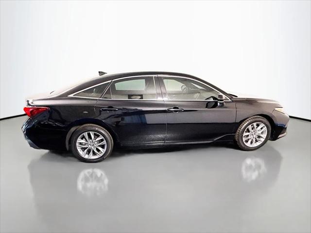 2019 Toyota Avalon XLE
