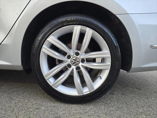 2018 Volkswagen Passat 2.0T SE