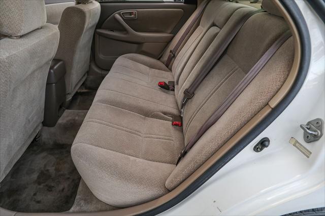 2000 Toyota Camry LE