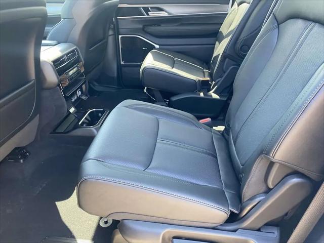 2026 Jeep Grand Wagoneer Limited Altitude 4x4