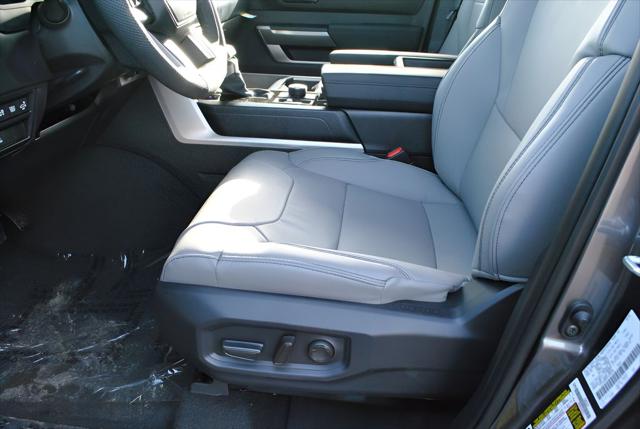 2026 Toyota Tundra SR5 CrewMax 5.5' Bed