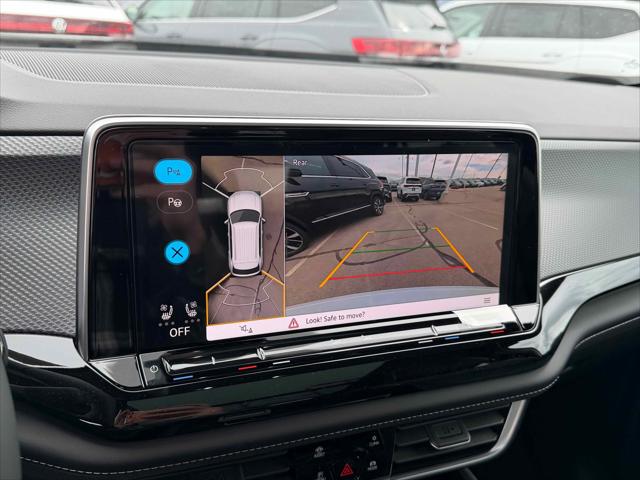 2026 Volkswagen Atlas Cross Sport SEL Premium R-Line