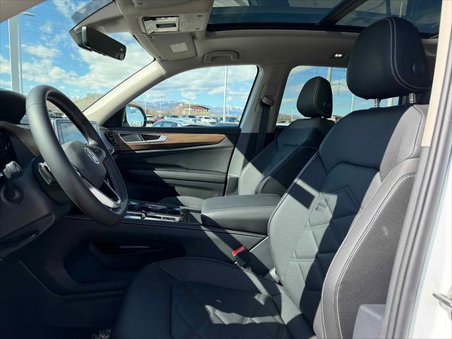 2026 Volkswagen Atlas SE with Technology