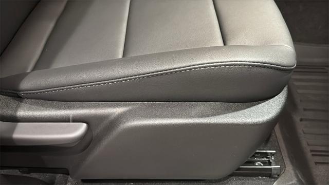 2026 GMC Canyon Elevation, 4WD