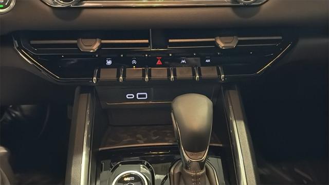 2026 GMC Canyon Elevation, 4WD