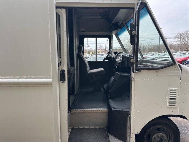 2009 Ford E-350 Stripped Base