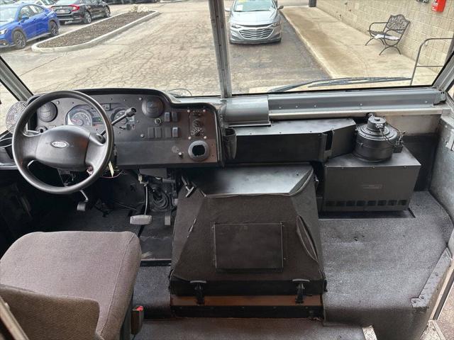2009 Ford E-350 Stripped Base