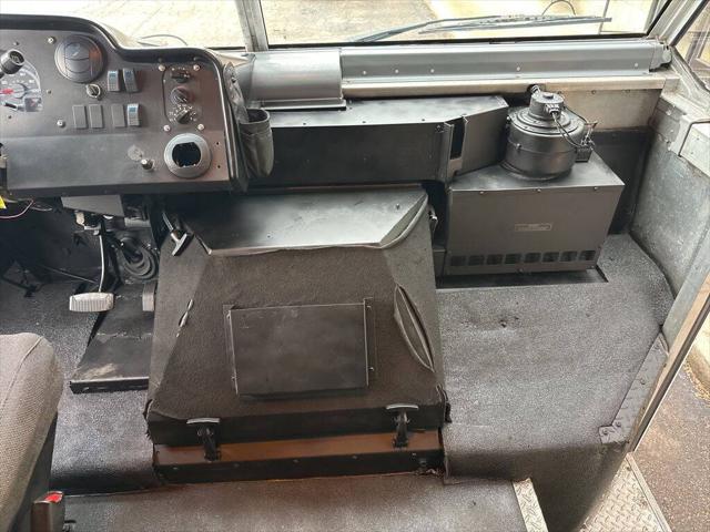 2009 Ford E-350 Stripped Base