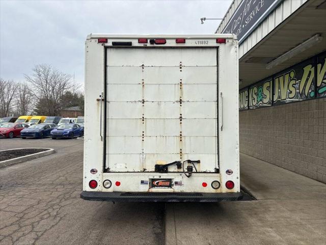 2009 Ford E-350 Stripped Base