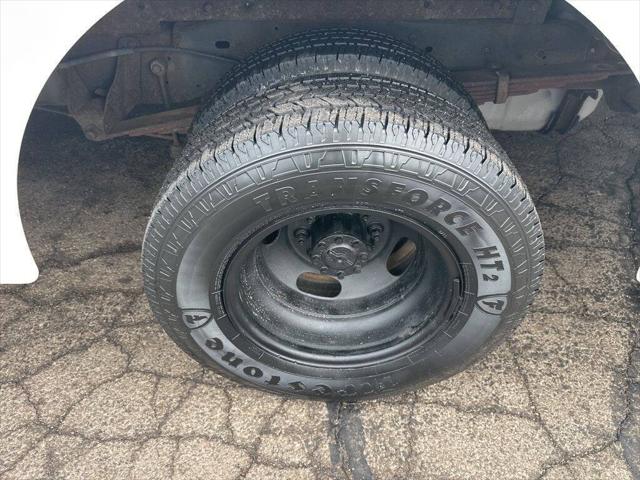 2009 Ford E-350 Stripped Base