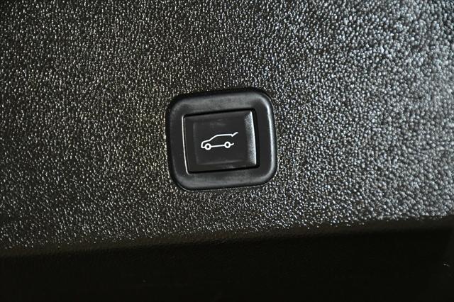 2025 Cadillac XT6 FWD Luxury