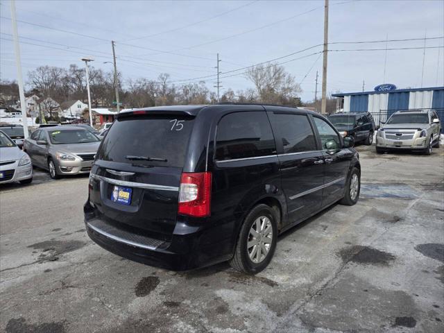 2011 Chrysler Town & Country Touring-L