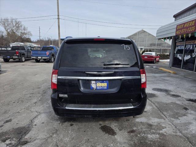 2011 Chrysler Town & Country Touring-L