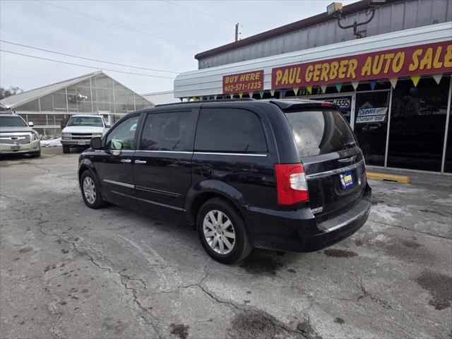 2011 Chrysler Town & Country Touring-L